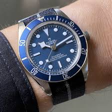 Fan page for tudor black bay post pictures of watches and straps links to sales for straps etcetra. Hands On Review Of The Tudor Black Bay 58 Navy Blue