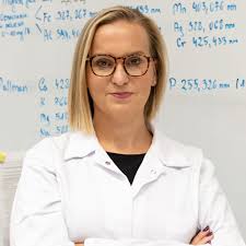 MP-AES 4200 analysis at low wavelenghts values, any experience?