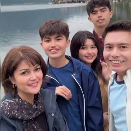 Happy 28 Years Wedding Anniversary Donna Cruz and Dr. Young Larrazabal, Sa  apat na magpipinsan na CRUZ si Donna talaga ang sinuerte sa buhay pag-ibig  🧡 #weddinganniversary #DonnaCruz #fblifestyletyle #celebritycouple  #celebrityupdate #celebritynews #