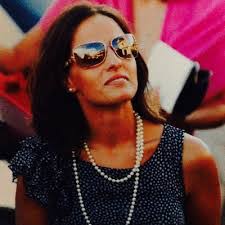 Anna Sirignano's Instagram, Twitter & Facebook