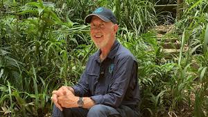 Bei dsds sorgte lydia kelovitz mit ihren schrillen auftritten für schlagzeilen: Dr Bob Diesen Job Macht Der Dschungelcamp Arzt Im Wahren Leben Intouch