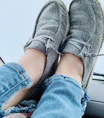 Journeys Hey Dude Wendy Gray Photo Credit Kleinehadleigh Cute Country Outfits Hey Dude Dude