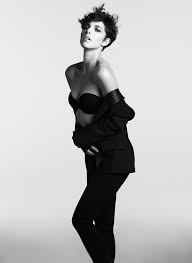 The days may be short, but my hair certainly isn't! Wallpaper Women Short Hair Actress Dress Fashion Olivia Thirlby Beauty Hand Muscle Arm Hairstyle Black And White Monochrome Photography Photo Shoot Art Model 1200x1647 Manifico 265878 Hd Wallpapers Wallhere