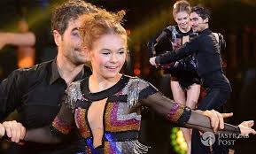 Szło jej bardzo dobrze aż do wczorajszego, półfinałowego odcinka, w którym odpadła. Julia Wroblewska Zapisuje Sie Do Szkoly Tanca