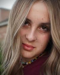 Danielle Scheller's Instagram, Twitter & Facebook