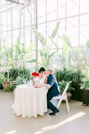 The best flowers in grand rapids is kennedy's flowers & gifts! Real Weddings Across The Midwest Grand Rapids Michigan The Real Wedding Of Tania And Phi Long Dang Weddingday Magazine