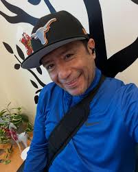 I know I bet you're thinking “Another hospital post?” But actually I'm  being supportive for another person. Giving is the reason for the season  think of the gift given to us by