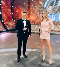 Laurita fernández comenzó su carrera en la pista públicamente en el soñando por cantar. Cuanto Rating Tuvo El Estreno De Cantando 2020 Tyc Sports Bailarinas Tendencias Actrices