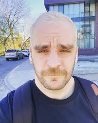 Glass Animals frontman Dave Bayley calls Lana Del Rey "one of the best  songwriters of our time."