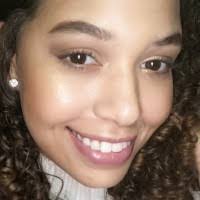 Kristina Streeter's Instagram, Twitter & Facebook