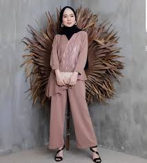 Baju muslim anak muda untuk kondangan. Model Baju Pesta Celana