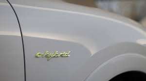 Service as required, drive responsibly and i see no mechanical problems at high (over 200,000) miles. Porsche Adds Bigger Batteries And More Electric Range To Cayenne Hybrid Models Flatsixes