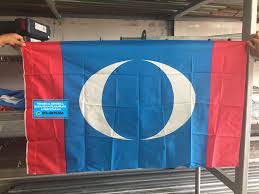Parti keadilan rakyat mendapat suntikan baru selepas pembebasan penasihat parti, datuk seri anwar ibrahim yang didapati tidak bersalah daripada tuduhan jenayah pada 2 september 2004, selepas enam tahun di dalam tahanan dan penjara. Bendera Parti Keadilan Rakyat