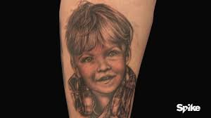 Navarro was born in santa monica, california, to james raul navarro and constance colleen hopkins. Dave Navarro On The Best Tattoos Of Ink Master