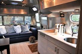 20 Exciting Outdoor Life With The Best Modern Rv Interior Design Dexorate Rv Interior Design Rv Interior Camper Interior