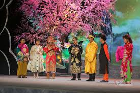 Lâm vỹ dạ bất ngờ xuất hiện ở hậu trường tập táo quân 2021. Tao Quan 2021 Chinh Thá»©c Lá»™ Diá»‡n Co Nhiá»u Phat Ngon Gay Sá»'t Vietnamnet