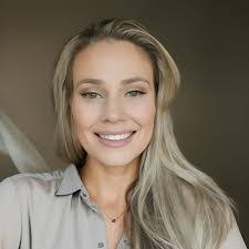 Latasha Bean's Instagram, Twitter & Facebook