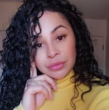 Luego de la actividad, Norma se sintió muy herida con las palabras que  Mateo Varela le dijo. Lo anterior fue usado por varios compañeros de  #LaCasaDeLosFamososCol, entre ellos Melissa Gate para hablar