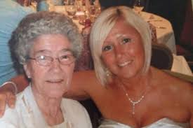 Mrs Hogan and her daughter Marie McMahon ♥️