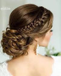 While in the us, a spin on the tradition is the sweet sixteen. 48 Of The Best Quinceanera Hairstyles That Will Make You Feel Like A Queen
