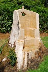 Tree Stump Ideas Oak Throne Carved Using A Chainsaw From An Old Tree Stump By Our Tree Holzkunst Leben Unter Freiem Himmel