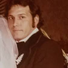 I grew up in brawley 1035 Ist. In back of the Hidalgo hall. The population  back then was 15thou. Coming from the pioneers into brawley. Now over  22thou. I had a good