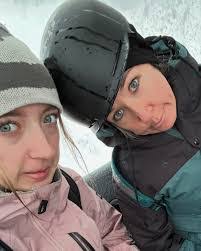 Melissa Chalmers's Instagram, Twitter & Facebook