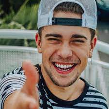 Luis tem 20 anos, nasceu em portugal e atualmente vive em são paulo. Luis Mariz Net Worth In 2021 How Much Does Luis Mariz Make