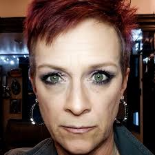 Melissa Lambrecht's Instagram, Twitter & Facebook