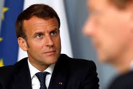 He previously served as the minister of the economy, industry and digital affairs, from 26 august, 2014. Sosoknya Mendadak Jadi Sorotan Dunia Usai Dianngap Hina Nabi Muhammad Saw 5 Skandal Kontroversi Emmanuel Macron Turut Terbongkar Pernah Nikahi Nenek Nenek 67 Tahun Semua Halaman Grid Hot