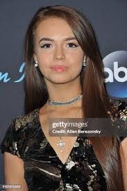 Mara Allen's Instagram, Twitter & Facebook