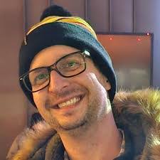 Adam Wilczek's Instagram, Twitter & Facebook