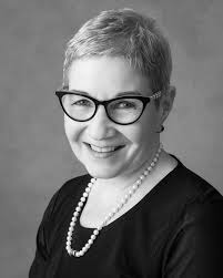 Linda Kagan's Instagram, Twitter & Facebook