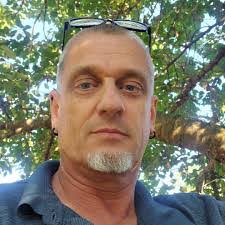 Ralph Squire's Instagram, Twitter & Facebook