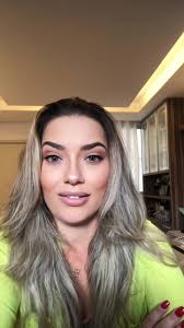 Nathália Taylor Jansen (@nathytaylor)