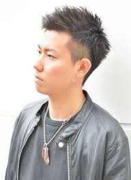 黒髪さわやか束感ショート 髪型メンズ 黒髪 髪型 ショート メンズ ヘアスタイル