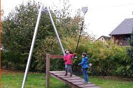 Um die passende seilhalterung für die seilbahn, die hier ebenfalls erhältlich ist, müssen sie sich bitte zusätzlich kümmern. Altkreisblitz Kinder Freuen Sich Uber Den Neubau Der Seilbahn Auf Dem Spielplatz Holunderweg
