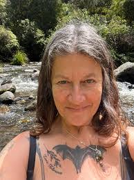 Rikki Gee's Instagram, Twitter & Facebook