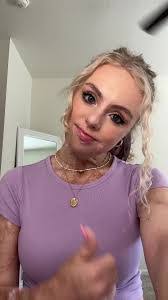 Lily Coe's Instagram, Twitter & Facebook