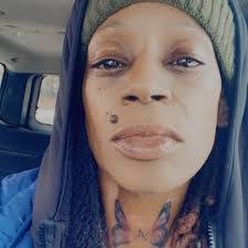 Anita Abrams's Instagram, Twitter & Facebook