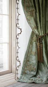 These ideas for shades, roller blinds, bathroom curtains, shutters, and more will help you find the best bathroom window treatments for your space. Home Decor Window Treatments Pillows Linens Etc Idei Dlya Ukrasheniya Proektirovanie Intererov Interer