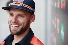 Последние твиты от brad binder (@brad_binder). How Brad Binder Is Making The Most Of His Time At Home