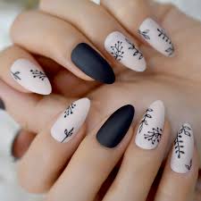 Echiq Prensador De Unas Puntas De Diseno De Hojas Beige De Imitacion Color Negro Mate 24 Unas Postizas Aliexpress