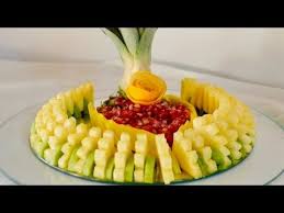 How To Make A Beautiful Sliced Fruit Center By J Pereira Art Carving Fruit Recipes Fruit And Vegetable Carving Edible Food
