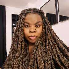 Lisa Waterfield (@scubachick1975)