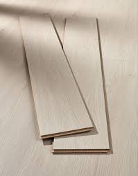 Chalet Snowy Mountain Oak Laminate Flooring Direct Wood Flooring Oak Laminate Flooring Oak Laminate Laminate Flooring
