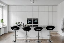 Grey kitchen cupboards white benchtop lathe with white body. 75 Beautiful Kitchen With White Cabinets And Black Benchtop Ideas Designs August 2021 Houzz Au
