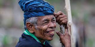 Pengertian masyarakat masyarakat sebagai terjemahan dari kata istilah society. Pengertian Dan Perbedaan Gemeinschaft Dan Gesellschaft Halaman All Kompas Com