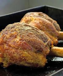 Dieses Gericht Fand Ich Unter Der Rubrik Das Ende Der Fastenzeit Es Kann Naturlich Ganzjahrig Zubereitet Werden Die Kalb Kalbshaxen Rezept Kalbshaxe Rezepte