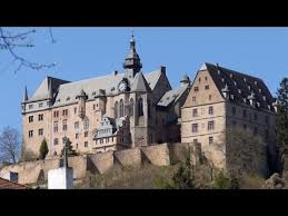 Das schloss stammt aus dem 11. Marburg Die Universitatsstadt An Der Lahn Sehenswurdigkeiten Youtube